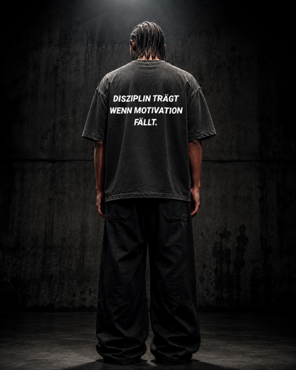 DISZIPLIN TRÄGT Oversized Shirt