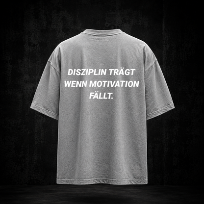 DISZIPLIN TRÄGT Oversized Shirt